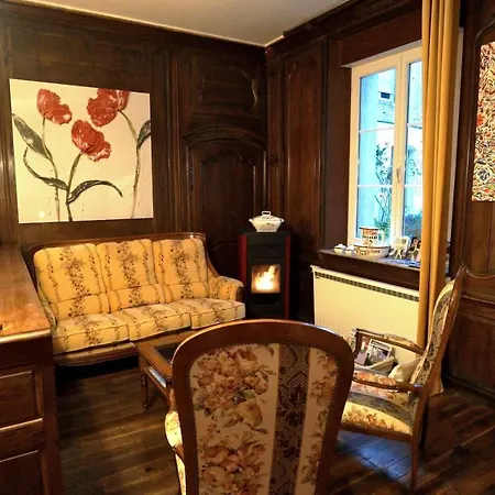 Bed & Breakfast Au Chapitre 3*