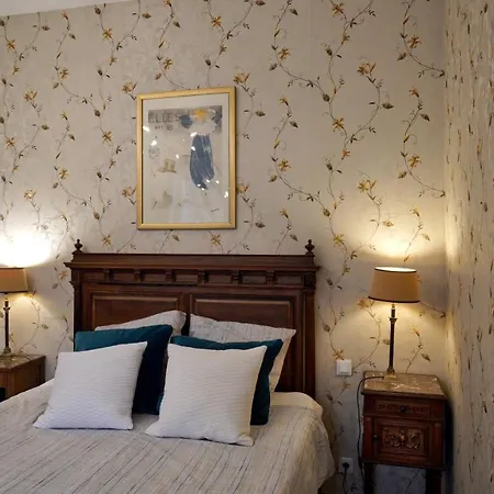 Au Chapitre Bed & Breakfast *