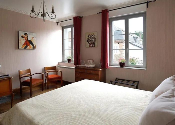 Au Chapitre Bed & Breakfast 3*